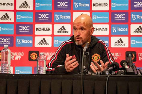 Erik ten Hag press conference live Manchester United team news .